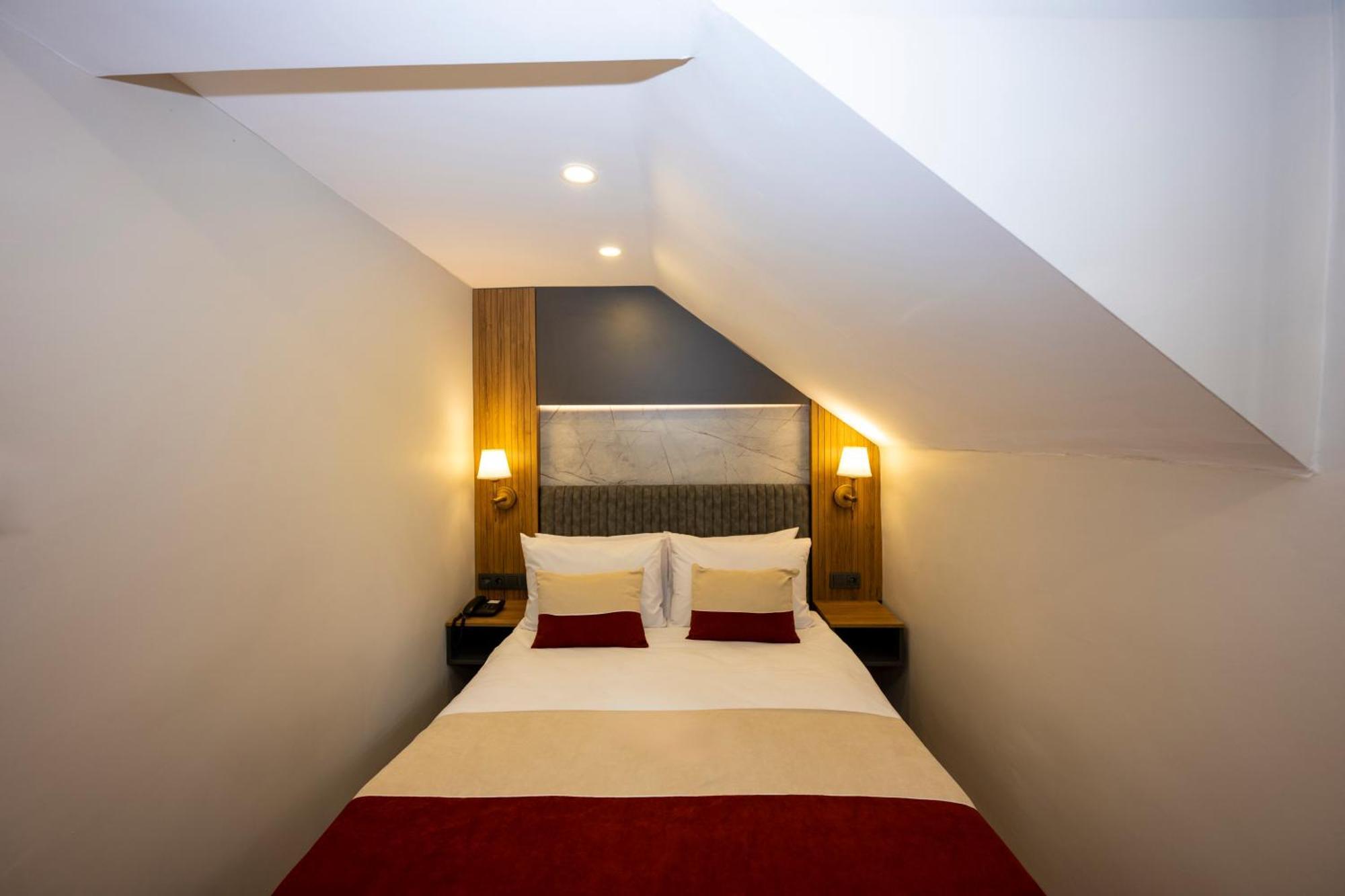 Hotel Harmony & Istambul